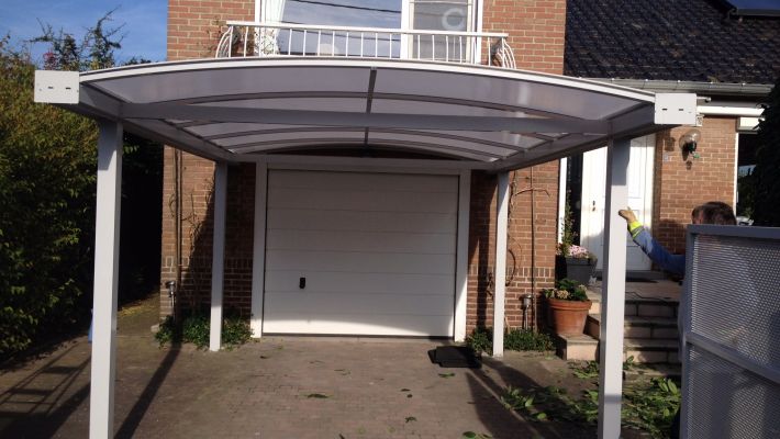 Aluminium carports