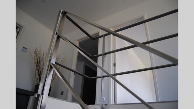 Trapleuningen en balustrades