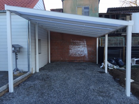 Aluminium carports