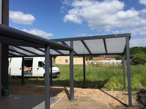 Aluminium carports