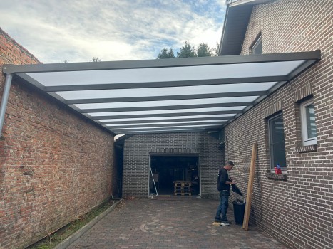 Aluminium carports