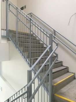 Trapleuningen en balustrades